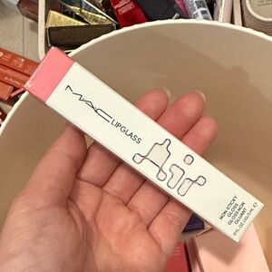 MAC Cosmetics Lipglass - Snobbish